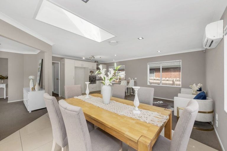 Photo of property in 58 Frank Nobilo Drive, Golflands, Auckland, 2013