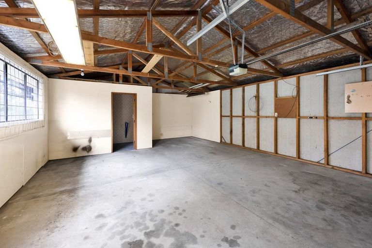 Photo of property in 35 Dives Avenue, Hawera, 4610