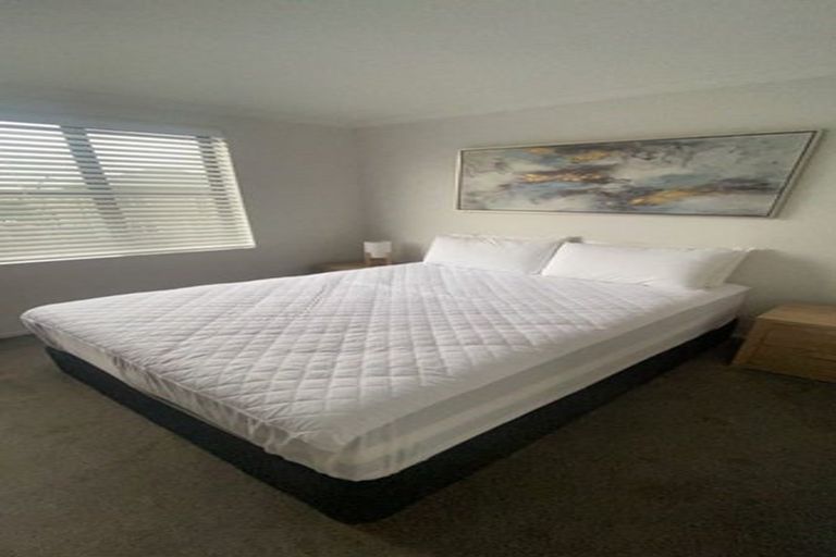 Photo of property in 15 Saddleback Crescent, Papakura, 2110