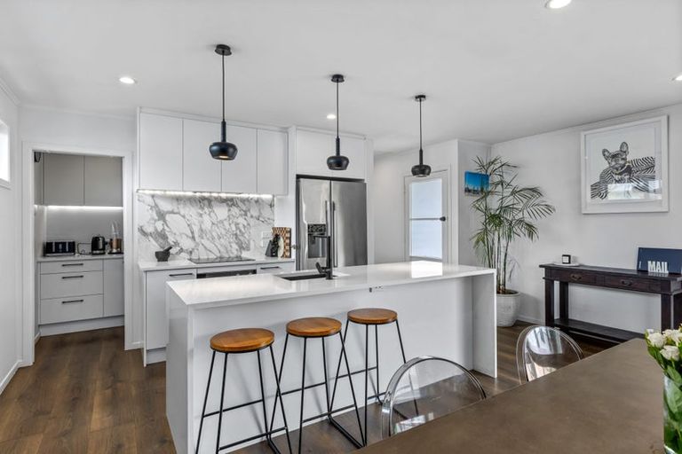 Photo of property in 11 Brennan Avenue, Te Atatu Peninsula, Auckland, 0610