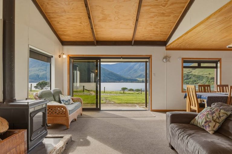 Photo of property in 803 Manaroa Road, Manaroa, Picton, 7282