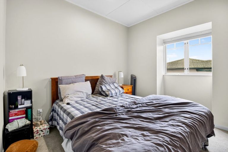 Photo of property in 1/5 Seabrook Avenue, New Lynn, Auckland, 0600