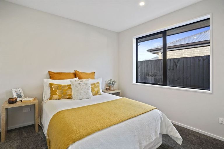 Photo of property in 10 Pierce Street, Marshland, Christchurch, 8083