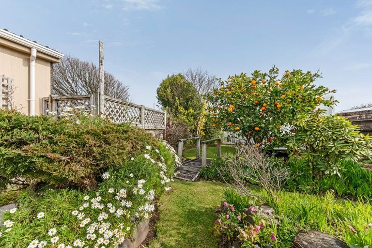 Photo of property in 13 Te Whena Place, Waitara, 4320