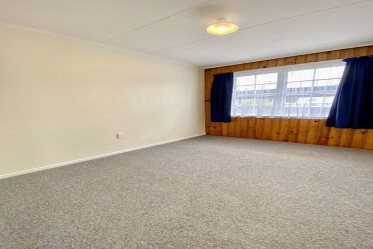 Photo of property in 18 Karamu Crescent, Wainuiomata, Lower Hutt, 5014