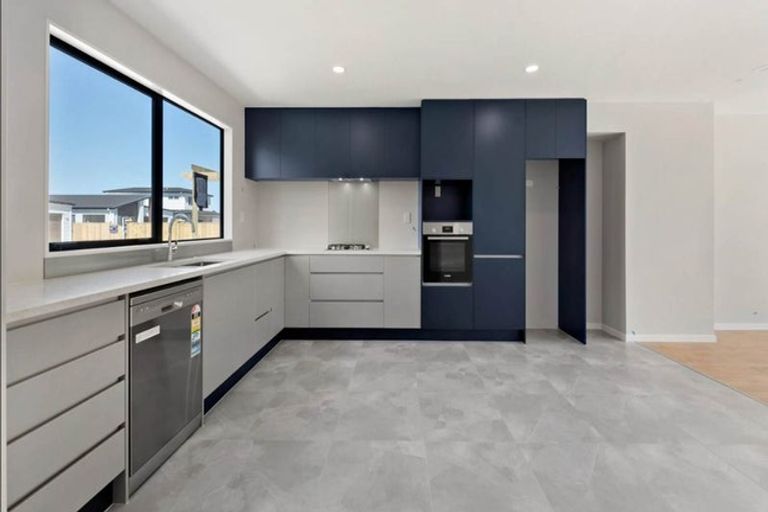 Photo of property in 40 Kaimanawa Road, Karaka, Papakura, 2113