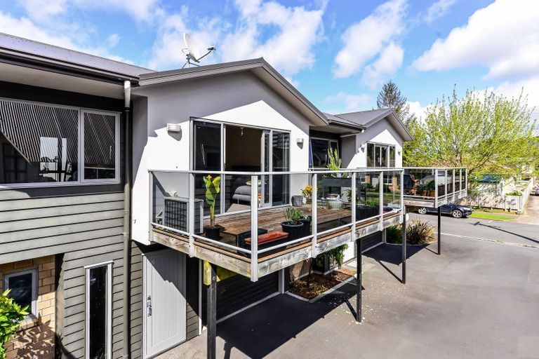 Photo of property in 10u2 Dowding Street, Melville, Hamilton, 3206