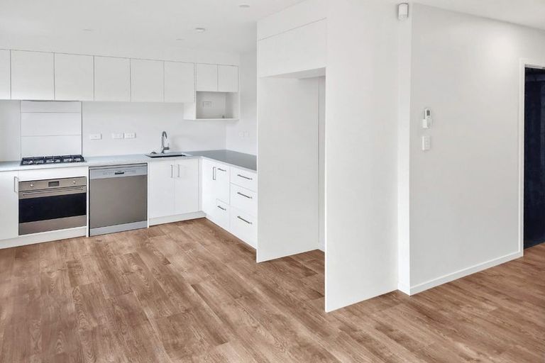 Photo of property in 5/12 Mana Avenue, Titahi Bay, Porirua, 5022
