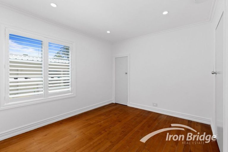 Photo of property in 31 Lancaster Road, Beach Haven, Auckland, 0626