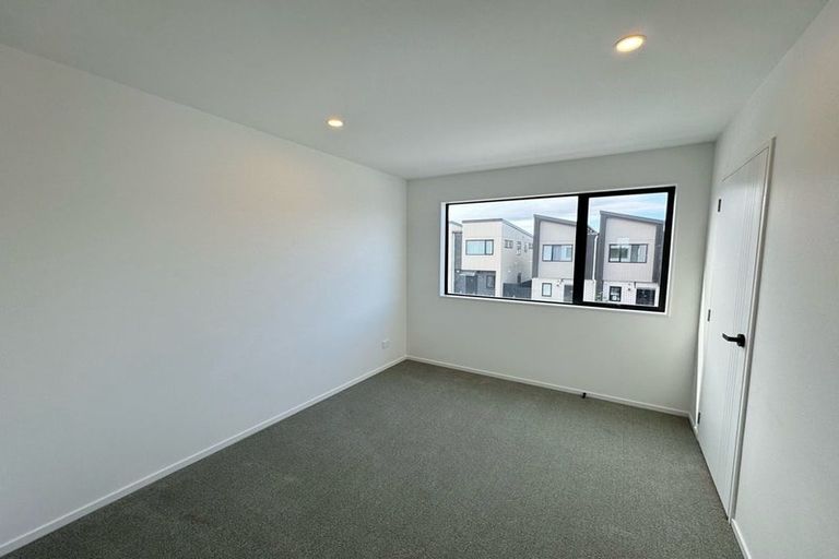 Photo of property in 20 Kiato Lane, Flat Bush, Auckland, 2019