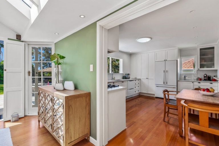 Photo of property in 34 Norwood Road, Bayswater, Auckland, 0622