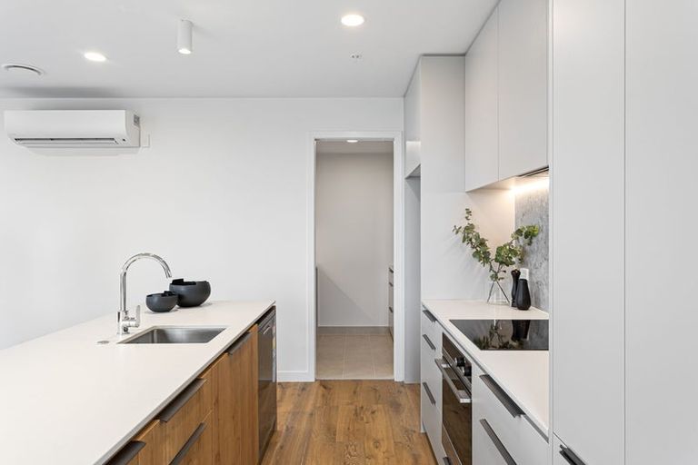 Photo of property in 6/36 Edmonton Road, Henderson, Auckland, 0612