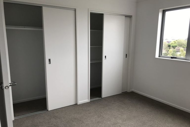 Photo of property in 15 Ngae Place, Mangere East, Auckland, 2024