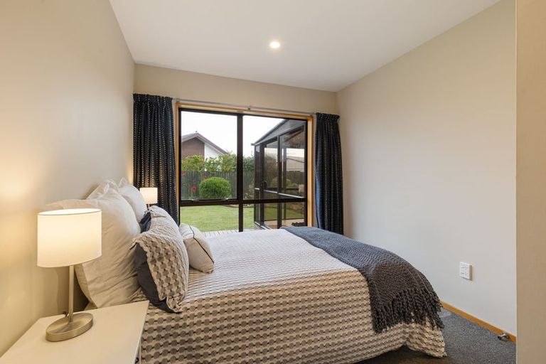 Photo of property in 81 Vivian Street, Burwood, Christchurch, 8083