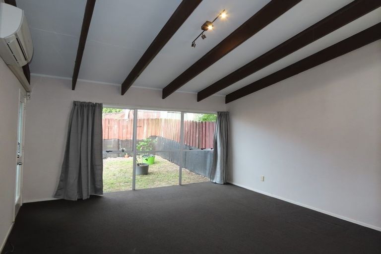 Photo of property in 4/42 James Laurie Street, Henderson, Auckland, 0612