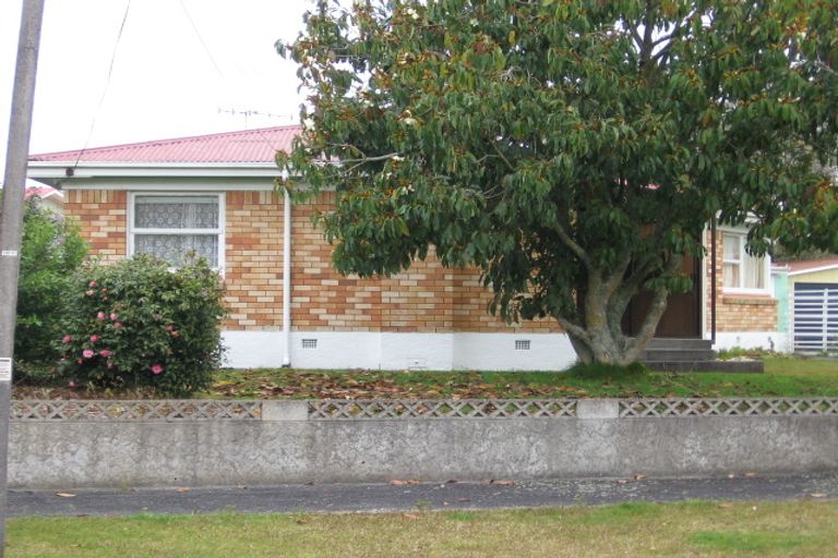 Photo of property in 98 Bruce Avenue, Glenview, Hamilton, 3206