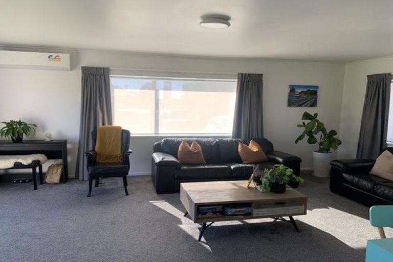 Photo of property in 248 Tukapa Street, Westown, New Plymouth, 4310