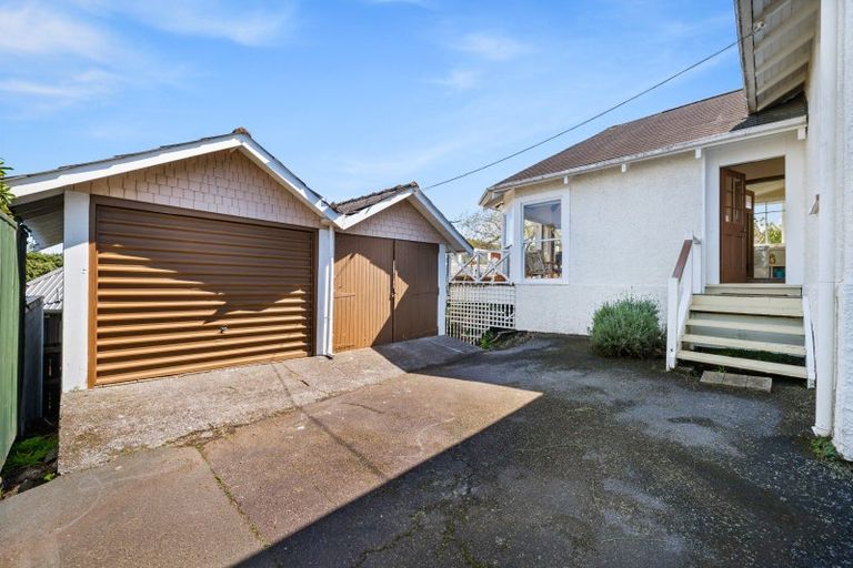 Photo of property in 3 Cambridge Terrace, Devonport, Auckland, 0624