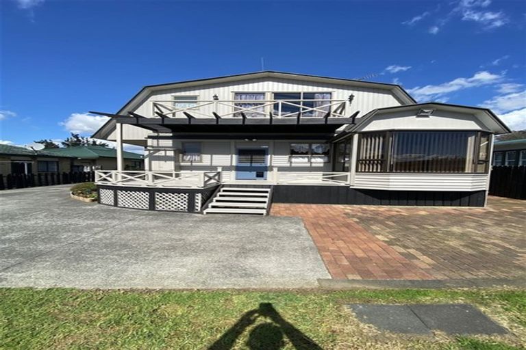 Photo of property in 41 Hall Street, Pukekohe, 2120