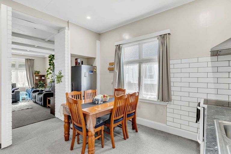 Photo of property in 194 Ferguson Street, West End, Palmerston North, 4412