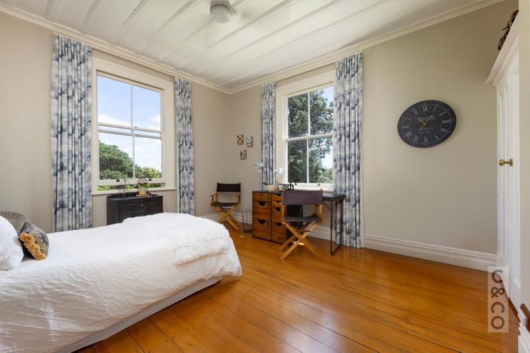 Photo of property in 14 Nelson Street, Helensville, 0800