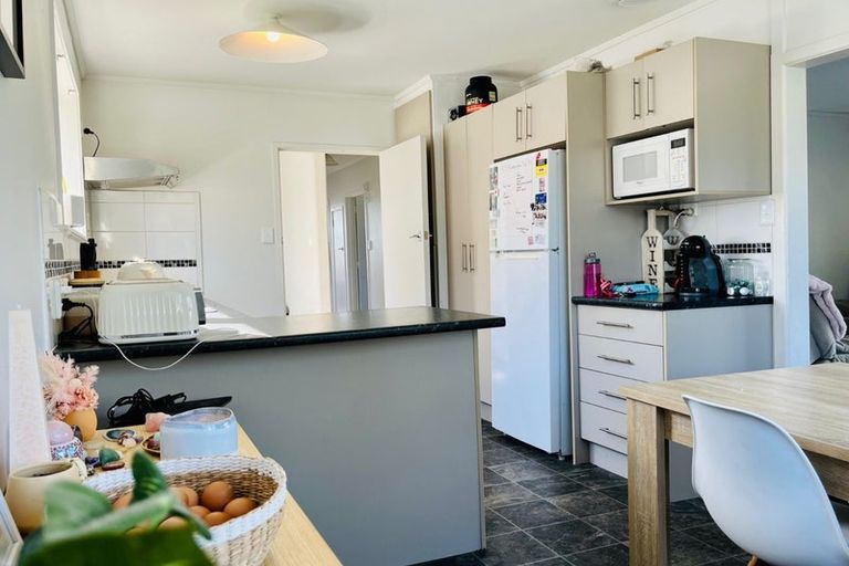 Photo of property in 24 Frangipani Avenue, Manurewa, Auckland, 2102