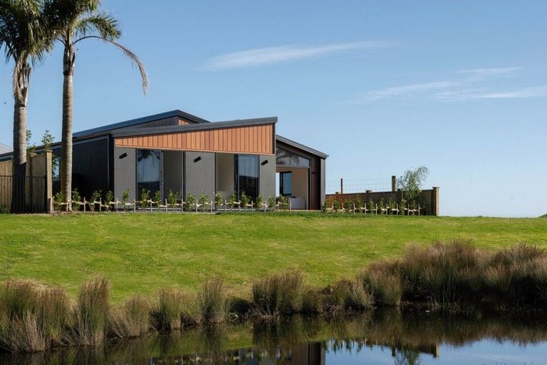 Photo of property in 6 Serrata Close, Papamoa Beach, Papamoa, 3118