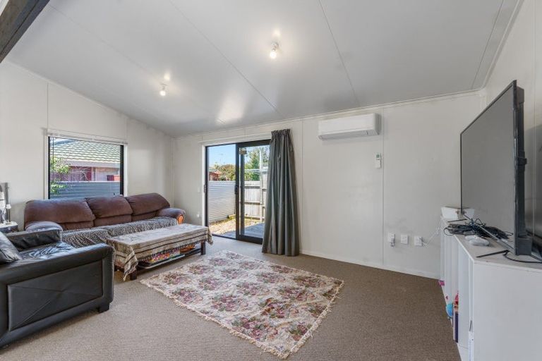 Photo of property in 150 Heretaunga Street, Palmerston North, 4414