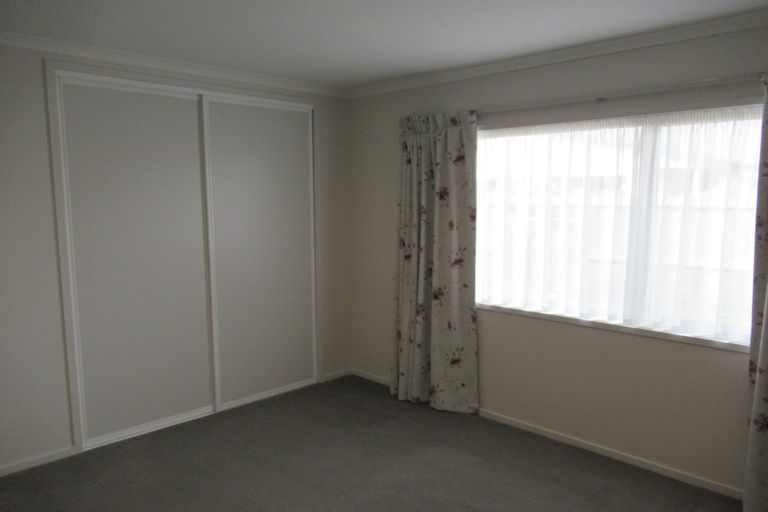 Photo of property in Trackside Villas, 91/2 Mako Mako Road, Levin, 5510