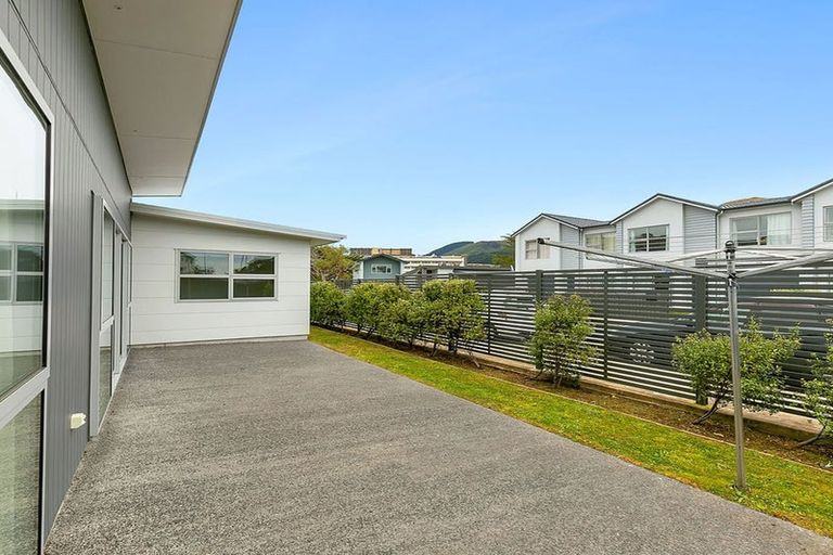 Photo of property in 1 Tieke Lane, Kenepuru, Porirua, 5022