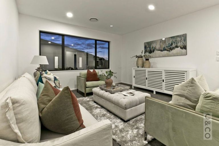 Photo of property in 21 Princes Street, Riverhead, 0820