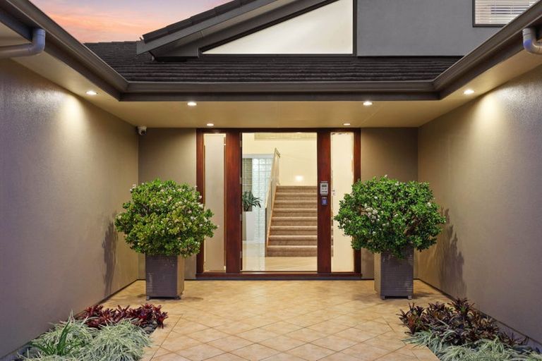 Photo of property in 253 Wellington Street, Pukekohe, 2120