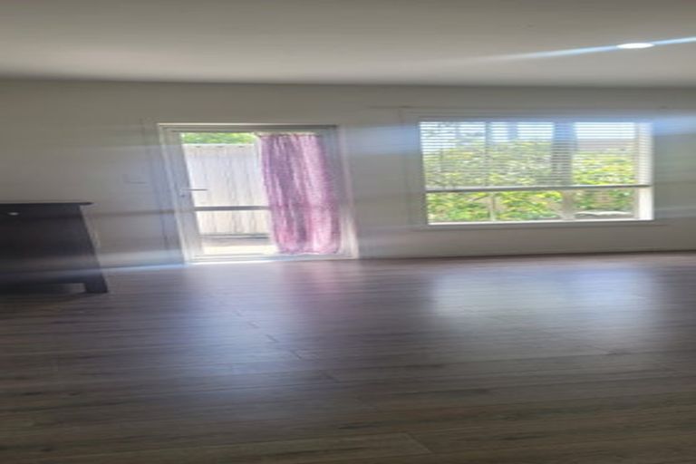 Photo of property in 32 Middlefield Drive, East Tamaki Heights, Auckland, 2016