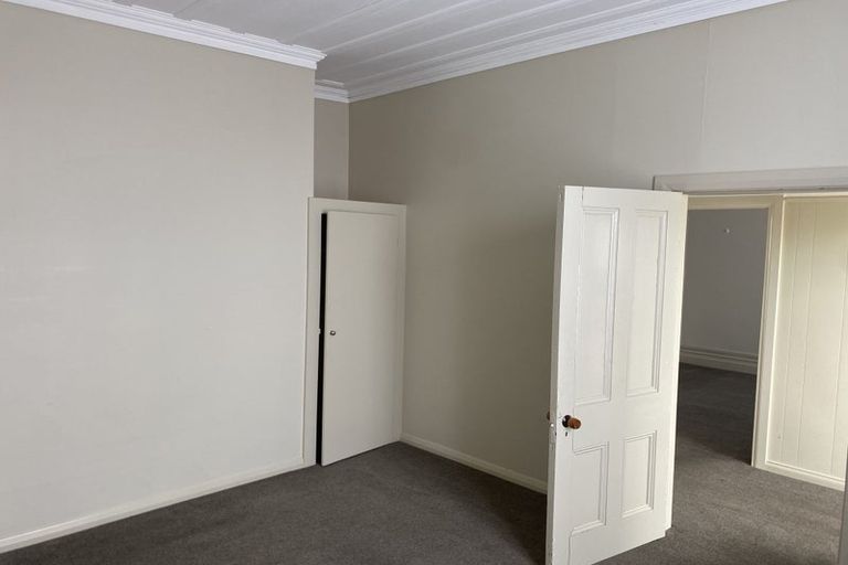 Photo of property in 220 Oxford Street, South Dunedin, Dunedin, 9012