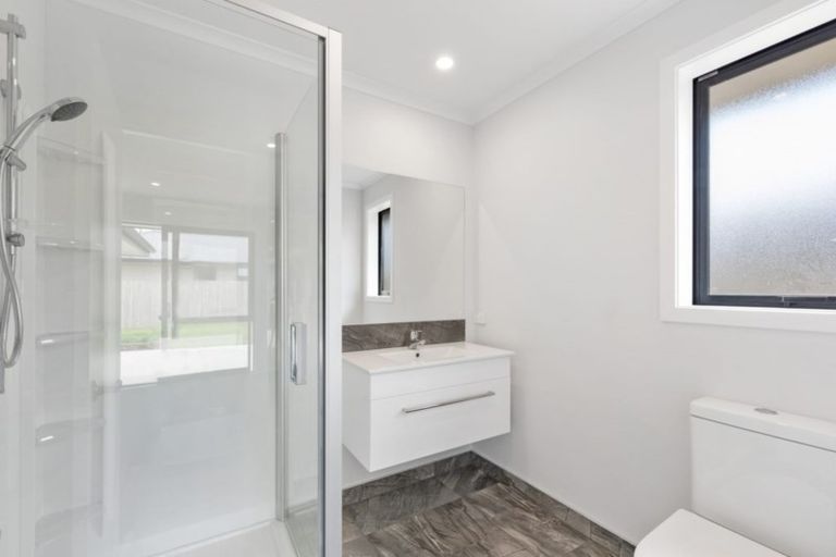 Photo of property in 2 Lucca Crescent, Rolleston, 7615