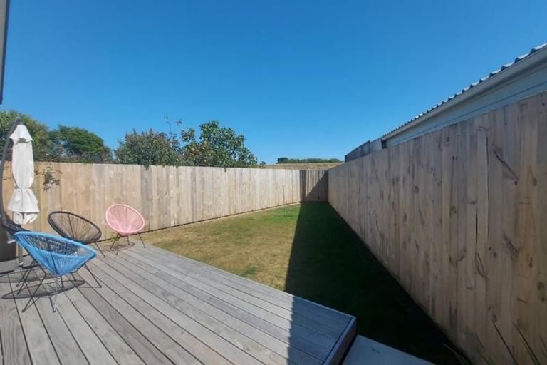 Photo of property in 67a Randwick Crescent, Moera, Lower Hutt, 5010