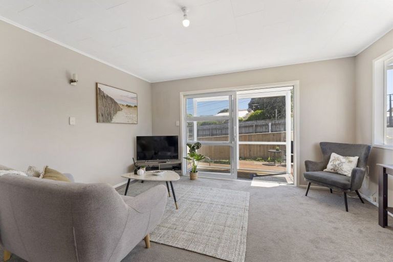 Photo of property in 3/26 Park Avenue, Titahi Bay, Porirua, 5022