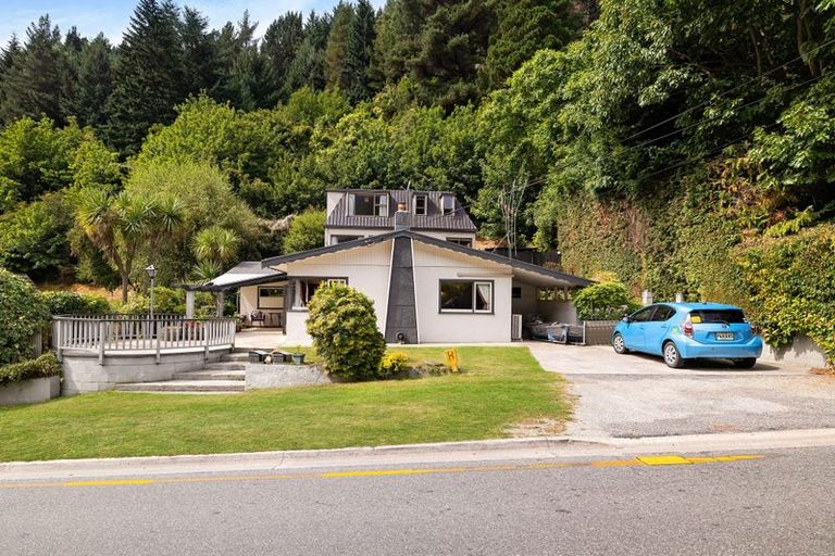 Photo of property in 125 Hallenstein Street, Queenstown, 9300