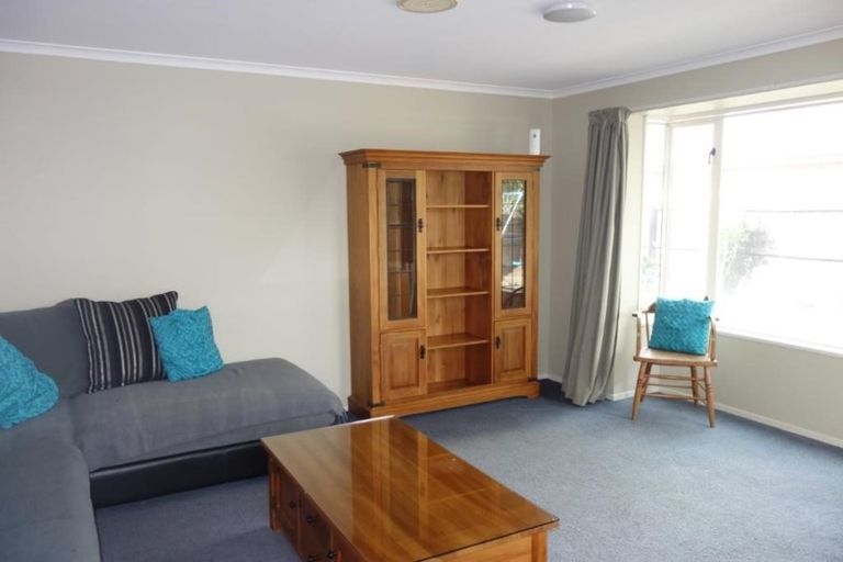 Photo of property in 5 Topham Lane, Hornby, Christchurch, 8042