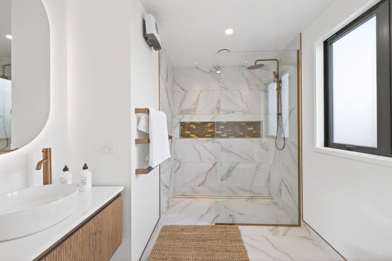 Photo of property in 8 Perehia Mews, Marshland, Christchurch, 8083