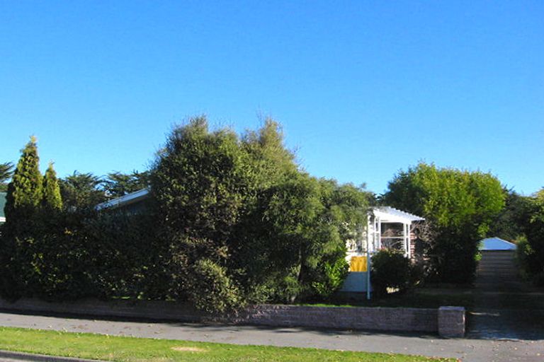 Photo of property in 18 Waipara Street, Cracroft, Christchurch, 8025