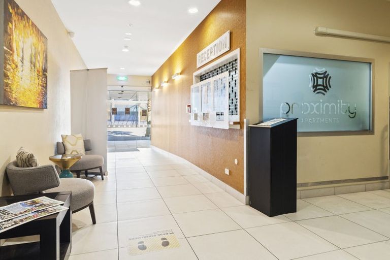 Photo of property in 909/17 Osterley Way, Manukau, Auckland, 2104