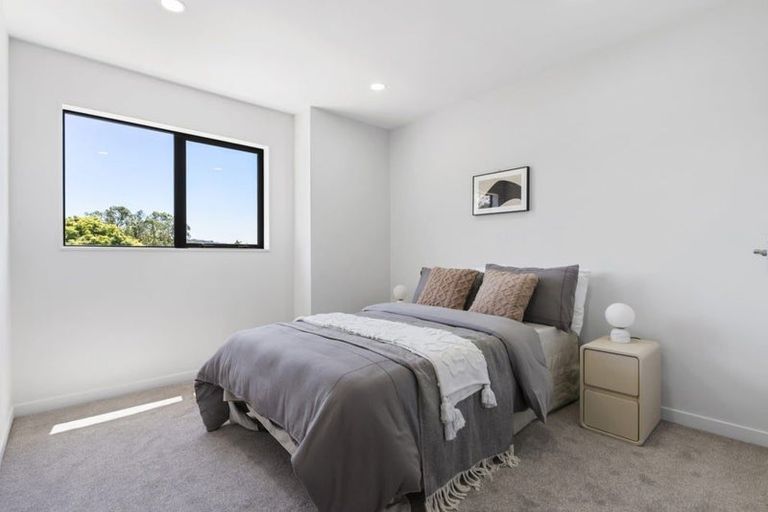 Photo of property in 90 Awaruku Road, Torbay, Auckland, 0630