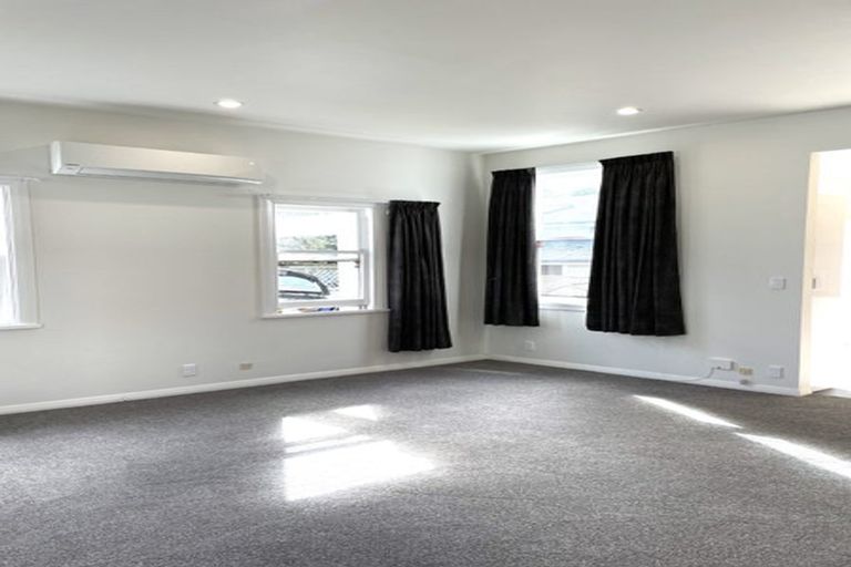 Photo of property in 3 Staunton Avenue, Mount Cook, Wellington, 6011