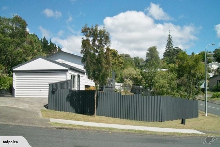 Photo of property in 24 Garton Drive, Massey, Auckland, 0614