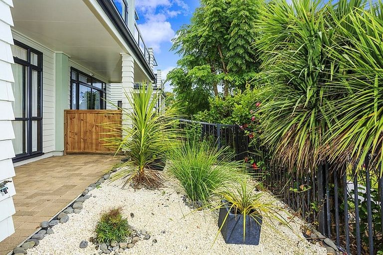 Photo of property in 69/2 Armoy Drive, East Tamaki, Auckland, 2016