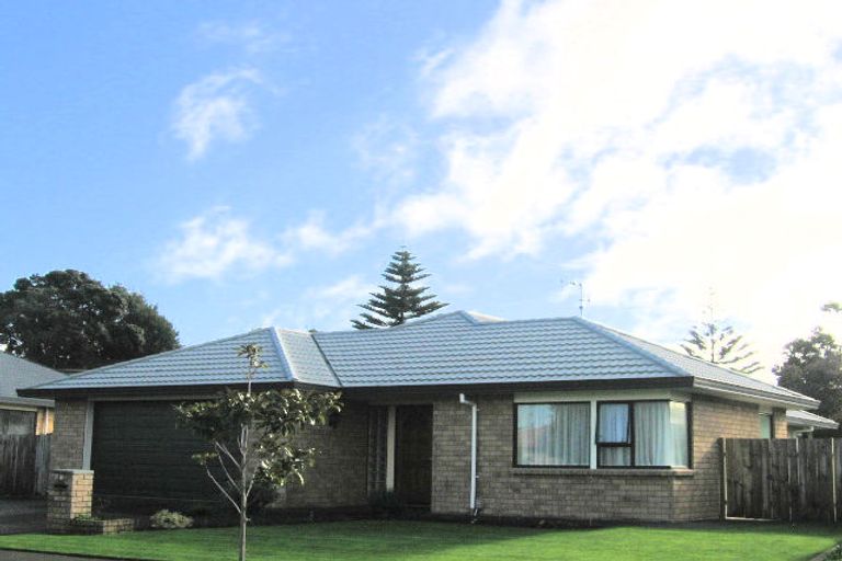 Photo of property in 14 Sunburst Court, Paraparaumu Beach, Paraparaumu, 5032