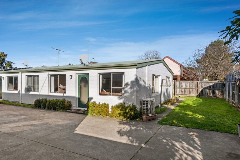 Photo of property in 4/589 Barbadoes Street, Edgeware, Christchurch, 8013