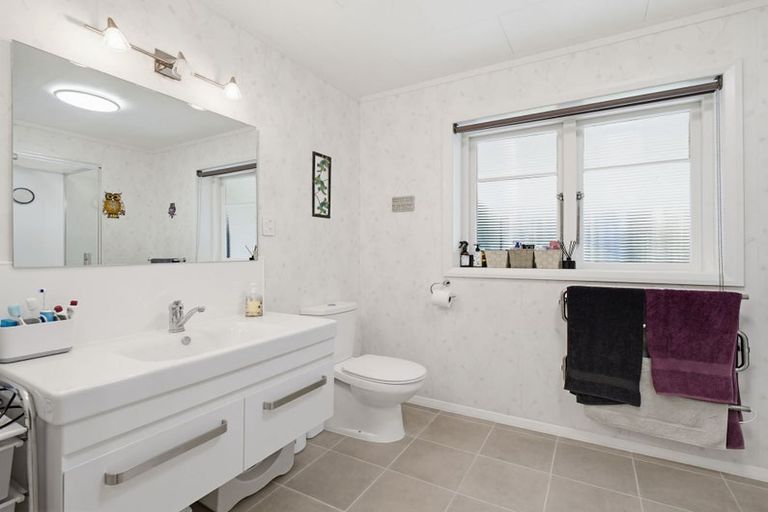 Photo of property in 43 Norfolk Crescent, Feilding, 4702