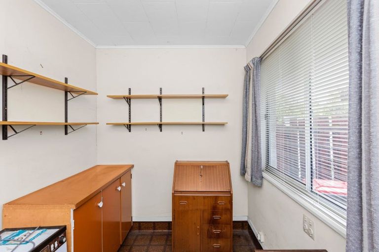 Photo of property in 2/24 Oxford Street, Taradale, Napier, 4112